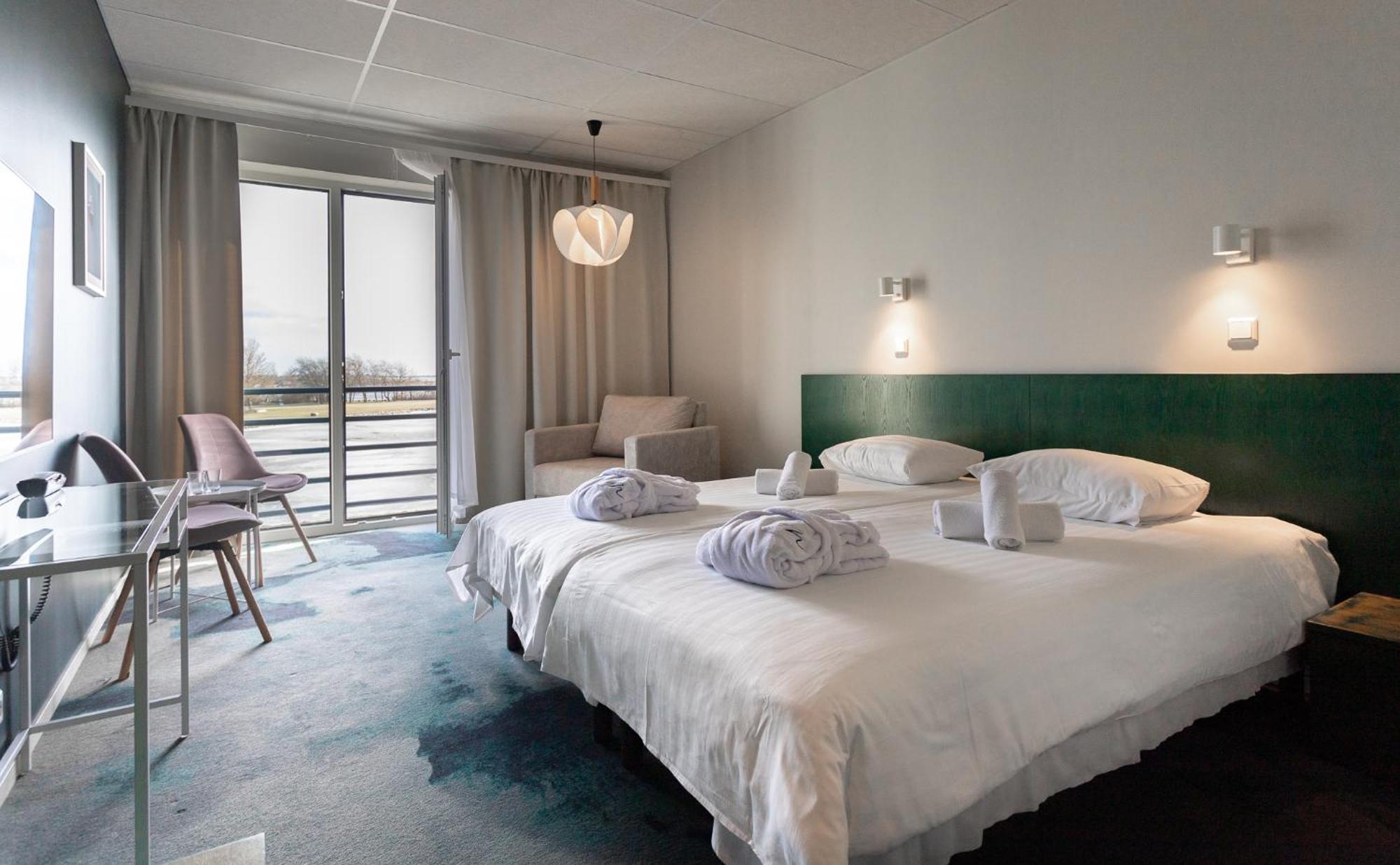 Meri Seaside Hotel & Spa Kuressaare Extérieur photo